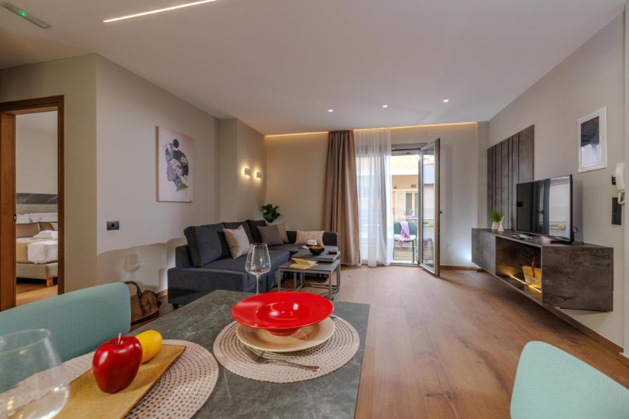 Jolly Suites Heraklion Exteriör bild